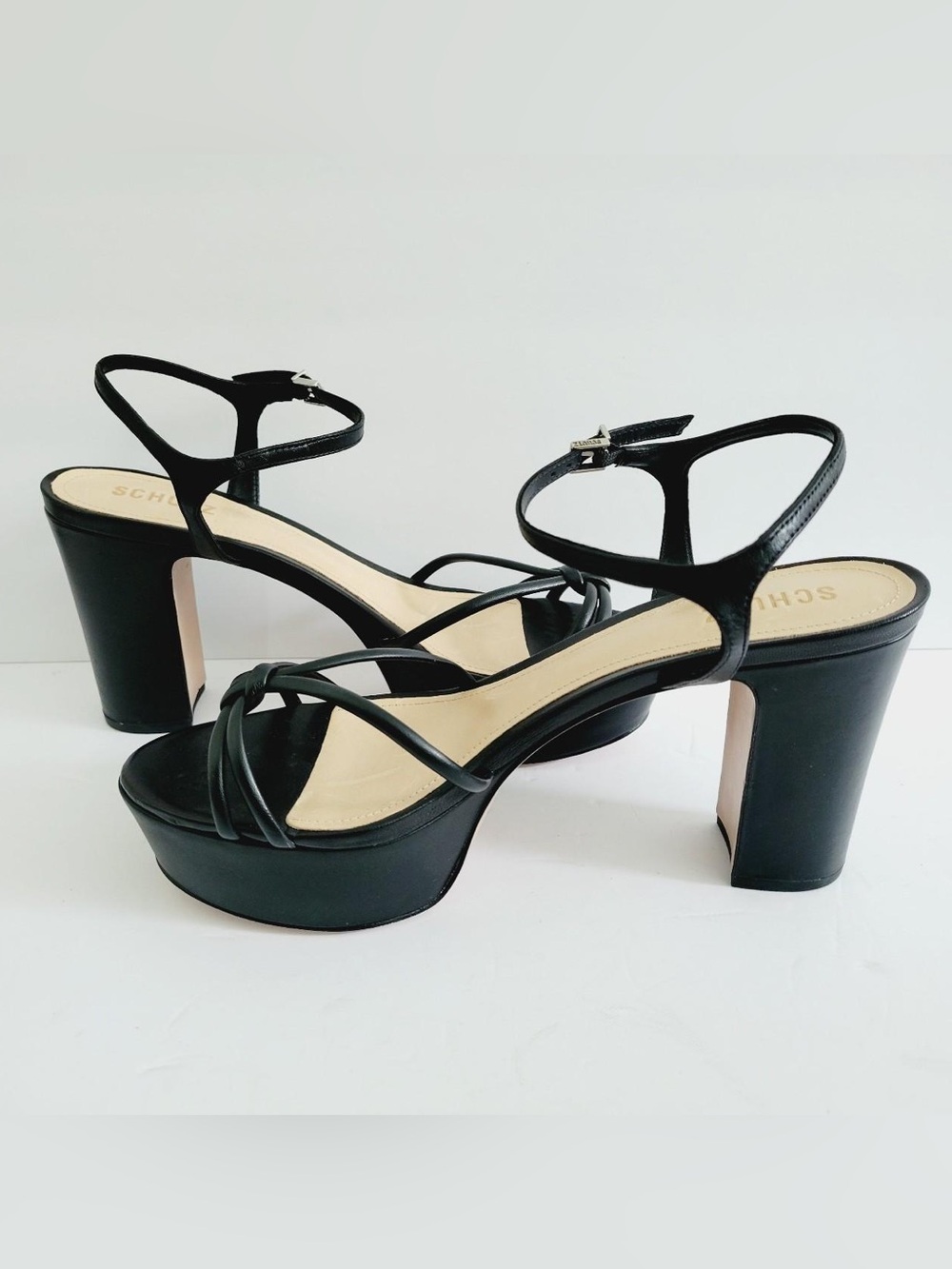 SCHUTZ Kelsie Platform Sandals in black.
Size 7.5B - Picture 2 of 13